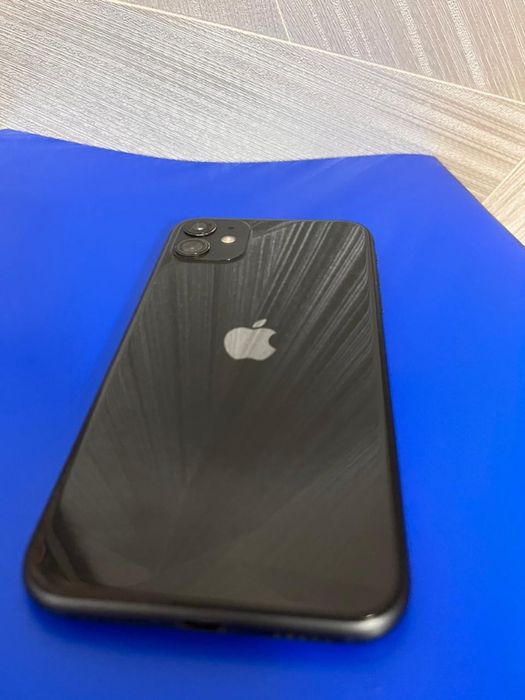 Продам Айфон 11 64гб 71 вкб