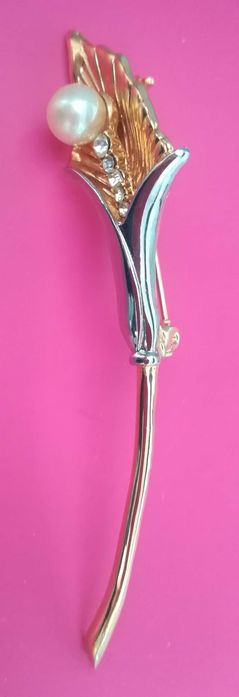 Брошка цвете за ревер или шал с цирконий