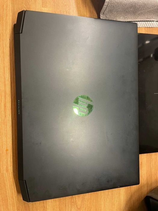 Vand laptop HP Pavilion Gaming SUPER OFERTA!