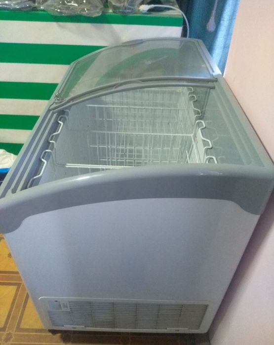 Холодильник для мороженого