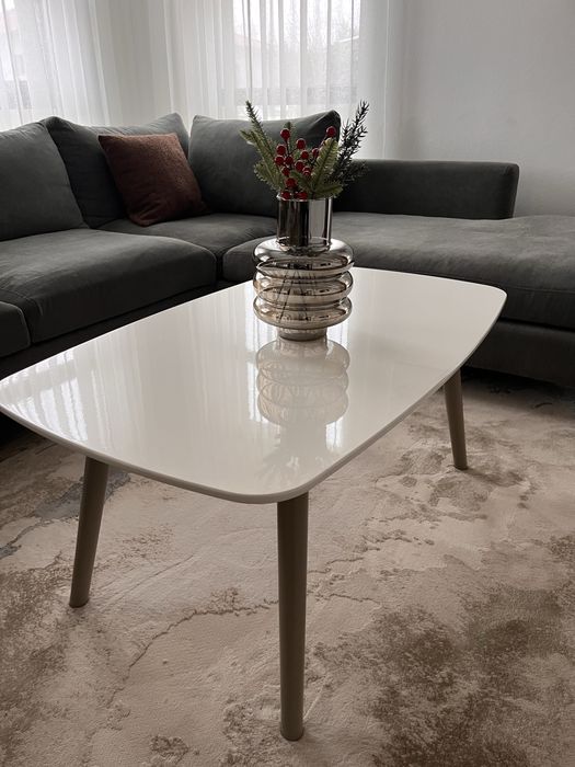 Vand masuta cafea alba