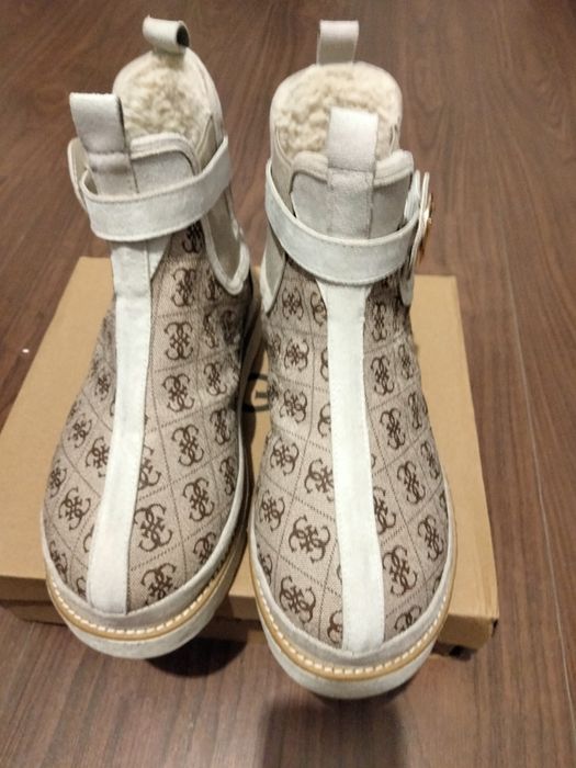 UGG Noi vânzare București