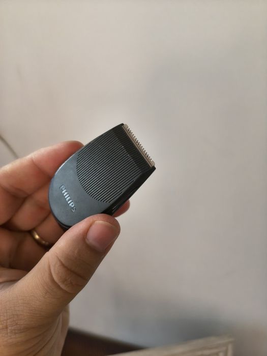 Aparat bărbierit Philips AquaTouch
