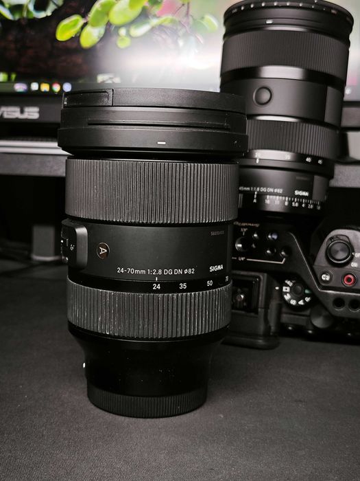Sigma 24-70mm F/2.8 DG DN Art – Sony E-mount (Full-Frame)