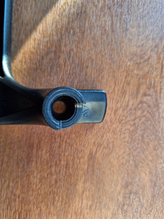 Оригинална резервна част John Deere – Дръжка #L168271