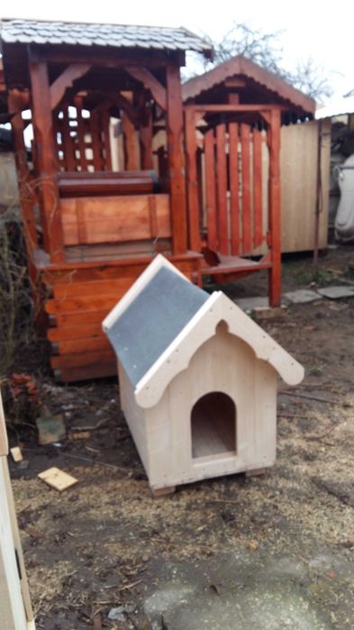 vand mobila rustic si altele din lemn natur