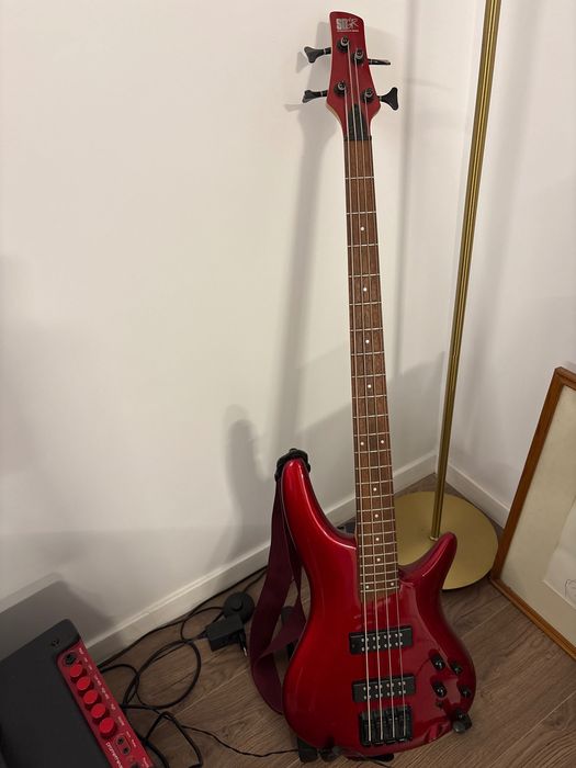 Bass Ibanez SR300EB