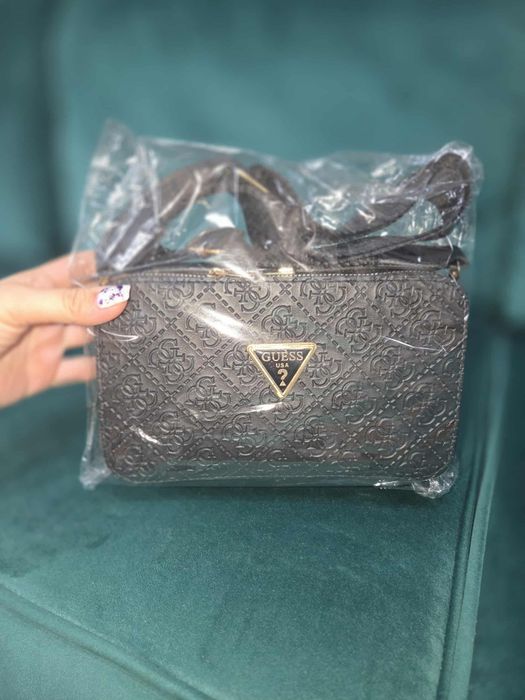 Vand posete,noi ,preturi accesibile