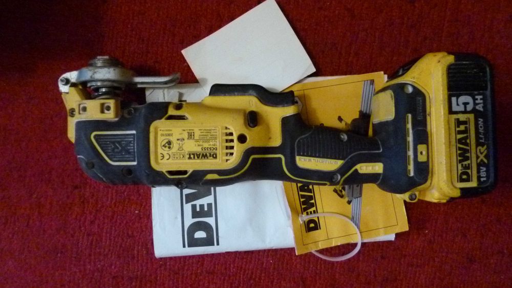 DeWalt DCS355 18V XR Brushless Акумулаторен мултифункционален инструмент