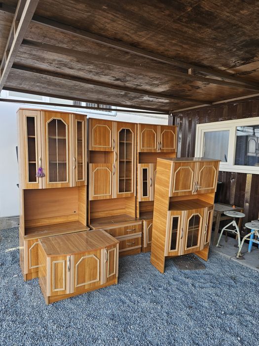 Vand biblioteca in stare ff buna