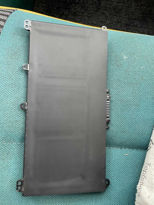 Оригинална батерия HT03XL за HP 250 G7, 240 G7, 15-da, 15-db, 15-cs, 14-cf