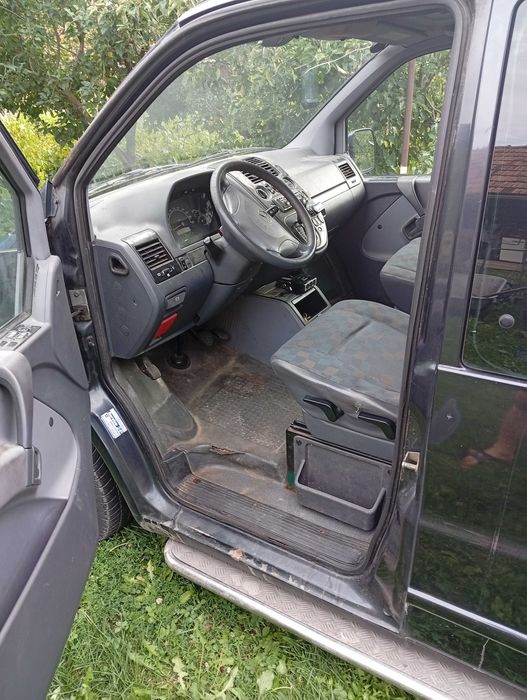 Mercedes Vito 2,2 cdi 130 cp automata si Logan mcv 1.5dci