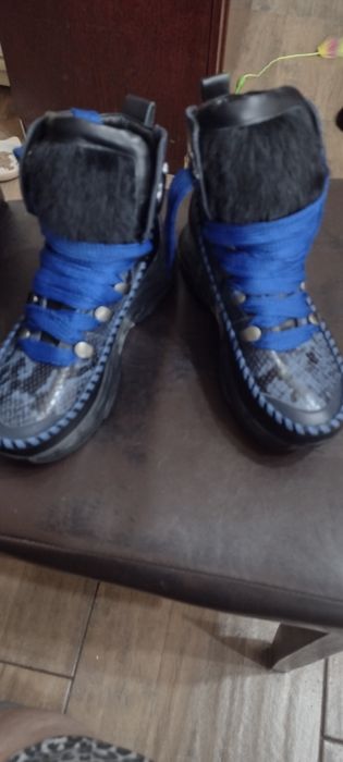 Ghete Flavia Passini ,piele,nr 39