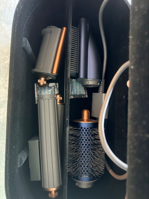 Dyson Airwrap Complete Long  – stare foarte bună