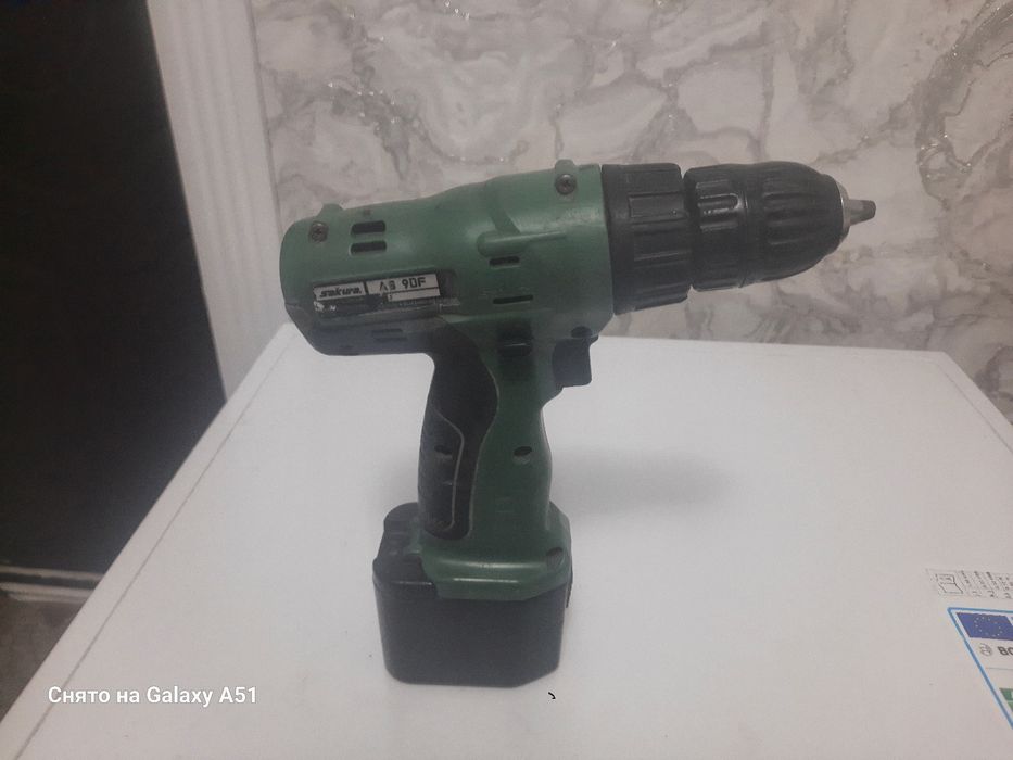 Дрель сатылады срочна