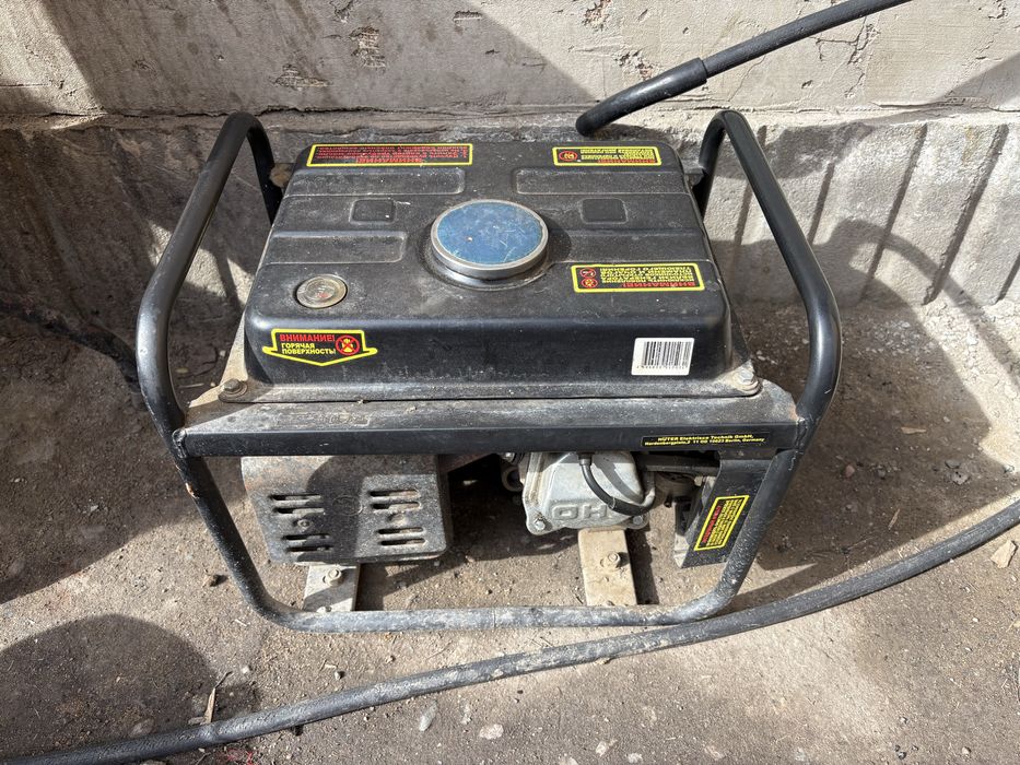 Продам генератор в отличном состоянийй