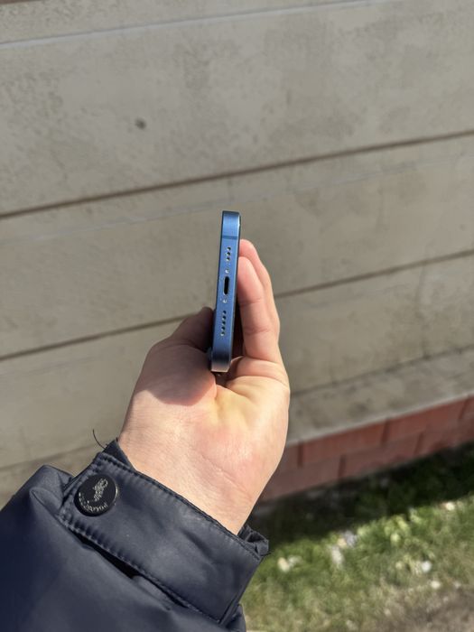 Айфон 13 сатылады