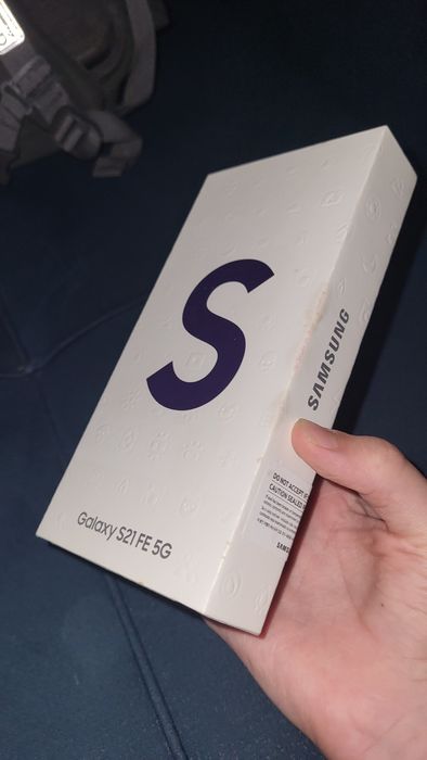 Samsung s 21 fe с коробкой
