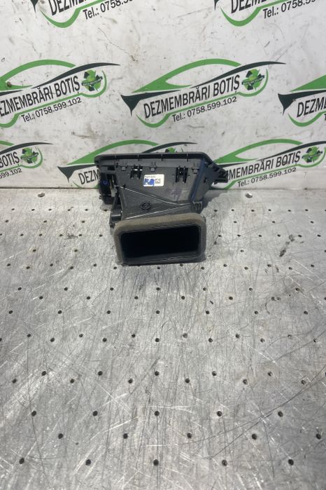 Grila ventilatie bord dreapta F5929190203 BMW Seria 5 F10