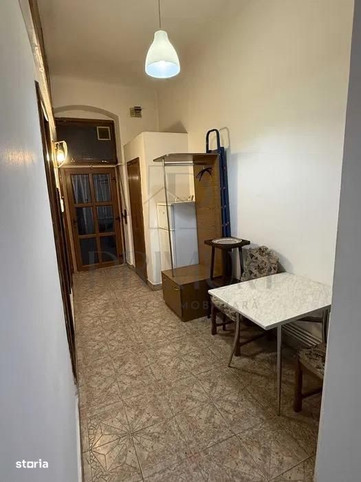 Apartament Cu O Camera Zona Marasti - Unirii, Incalzire Proprie, Cladi