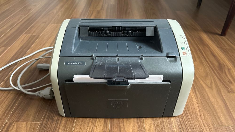 Принтер HP LaserJet 1010