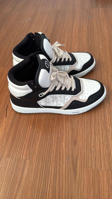 Dior high sneakers b27