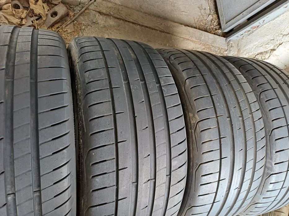 Гуми 235/40/18 Гудиар