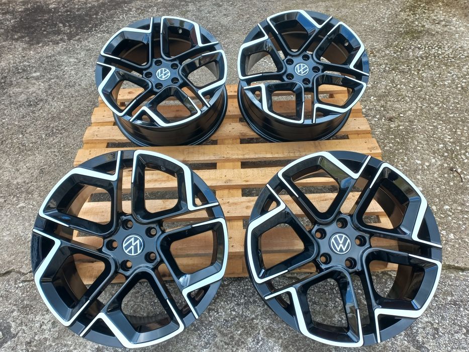 18"Vw Gti Gtd Golf Passat Tiguan Touran 8ж ет40 Black Polish Нови