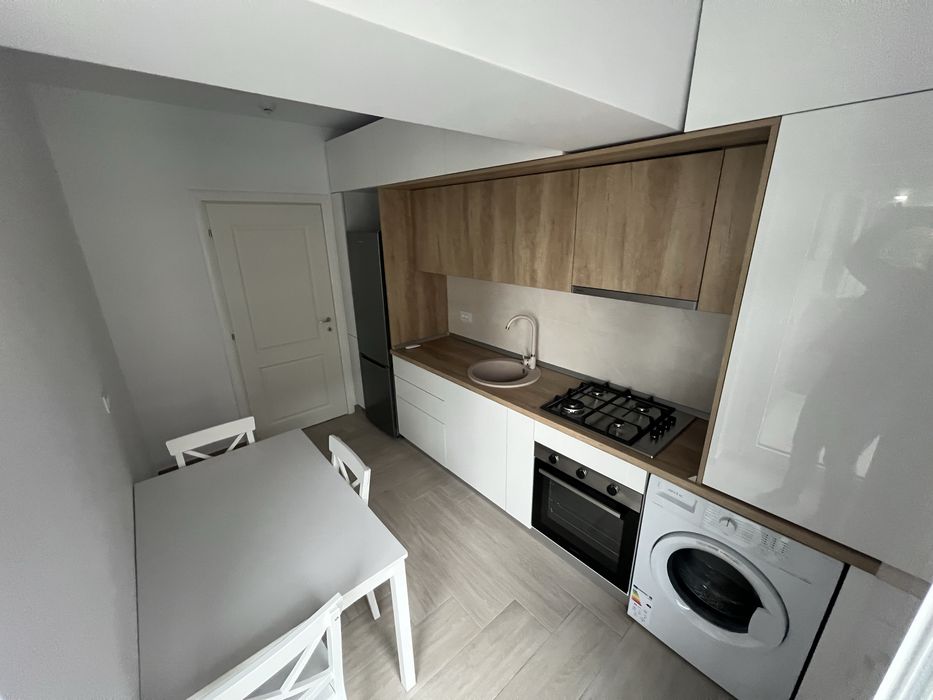 Vand apartament 2 camere decomandate Evergreen Towers
