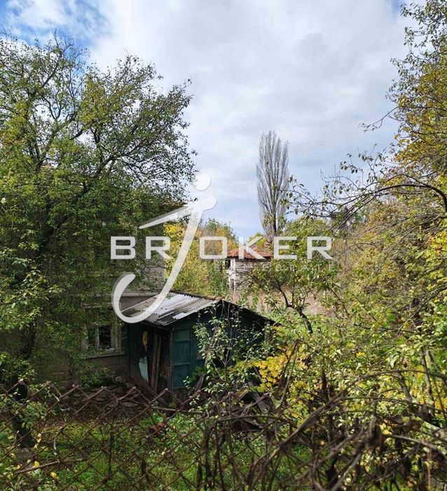 Продава се Къща в с. Николово, Област Хасково - 1969 кв.м за 14 €/кв.м - Снимка #4