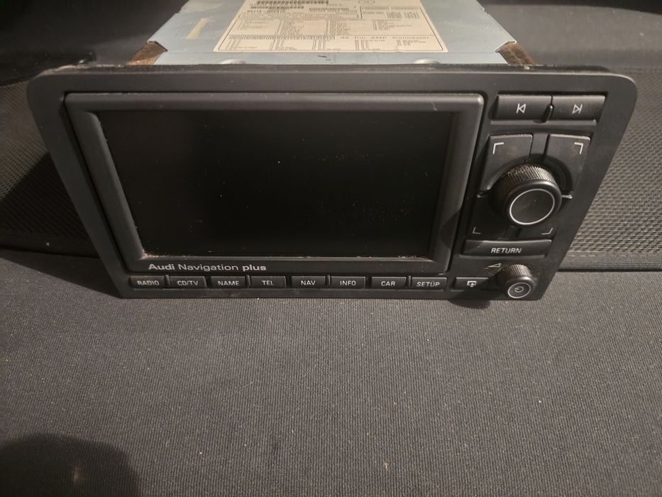 Navigație Originală Audi Navigation Plus RNS-E – Audi A3 8P (Cod: 8P0 035 192 H)