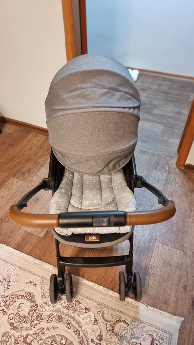 Коляска joie продам