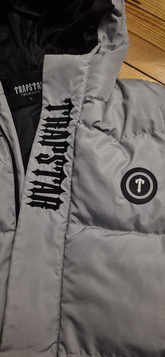 Trapstar сиво яке