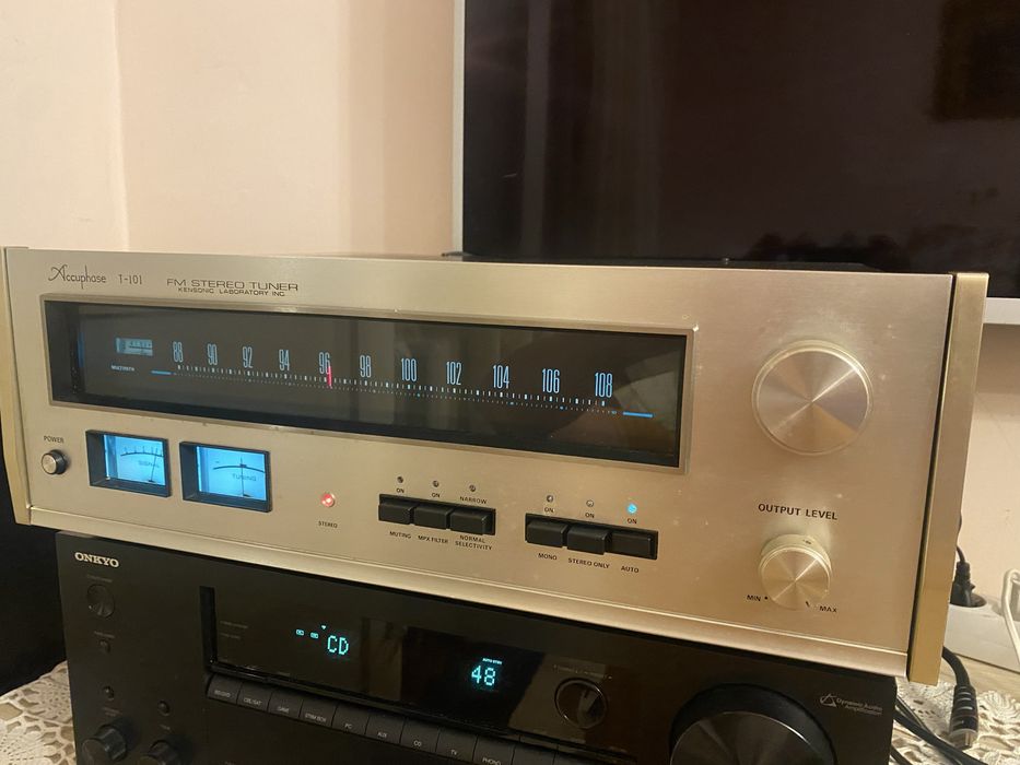 Tuner Fm vintage HiFi HiEnd Accuphase T-101