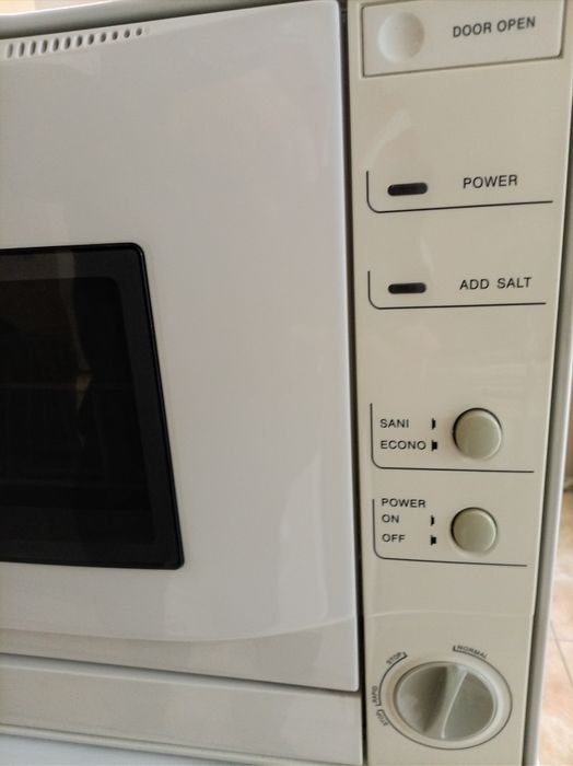 Съдомиялна кубче Midea