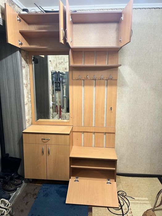 Продам  прихожку