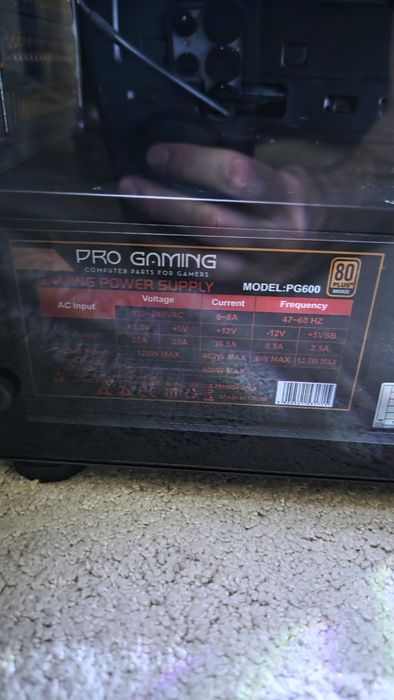 Monitor + unitate pc  calculator gaming i7 6700k 32gb ram,Rx580 8gb Sa