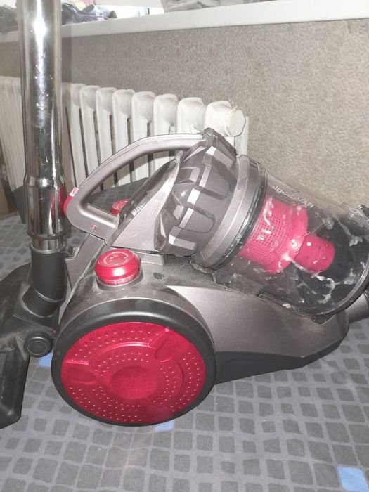 Продаётся пылесос