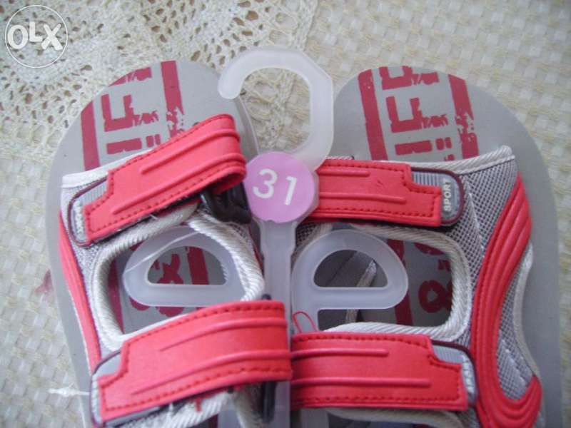 Нови детски сандалки