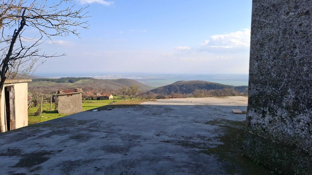 Къща в с.Кошарица, м-ст Плазовец
