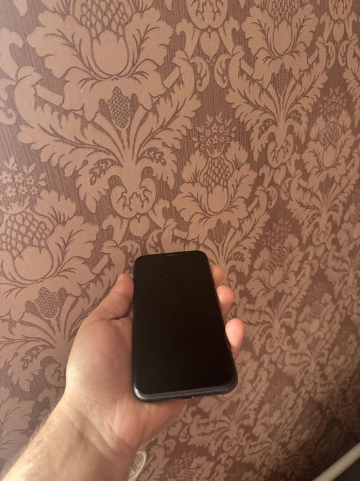 Айфон 11 128гб   .