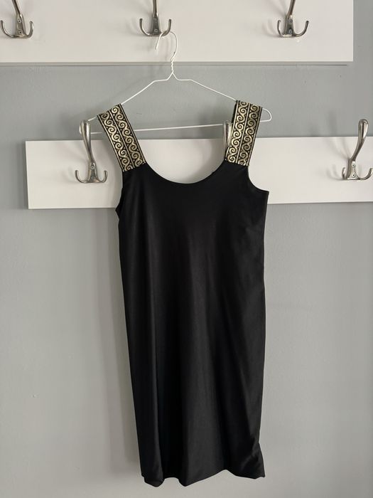 Лукс Черна вталена рокля