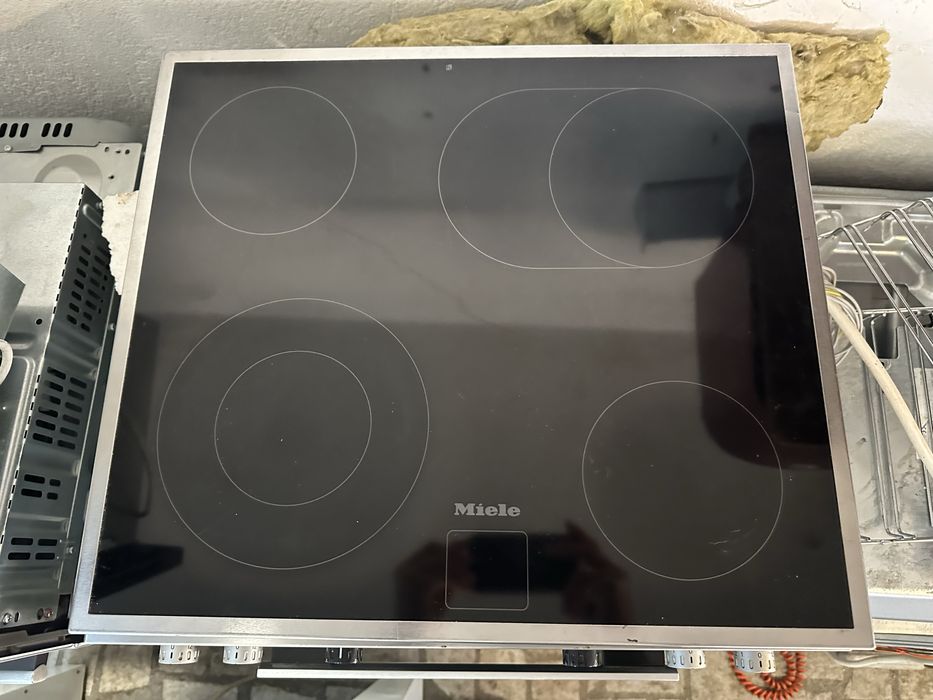 Фурна за вграждане Миеле/Miele