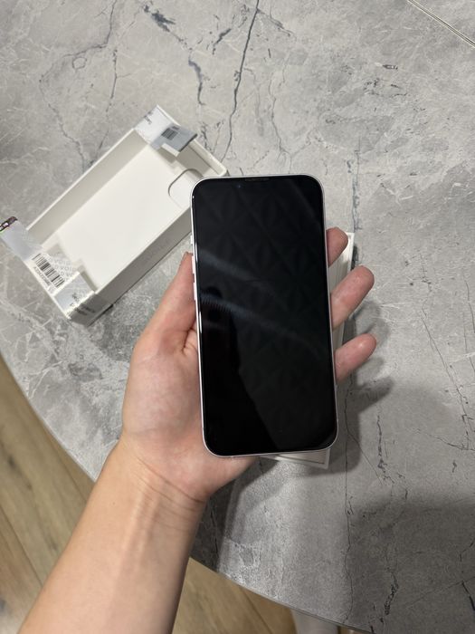 Продам Iphone 14