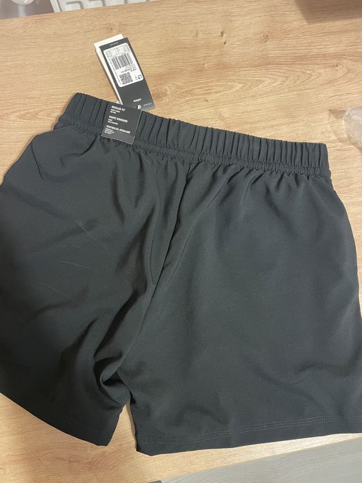 Pantaloni scurti adidas noi