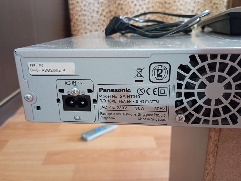 продам DVD panasonic, цвет серый.