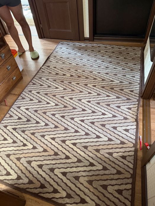 Продам разных размеров ковры