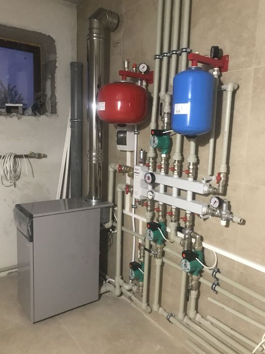 Сантехнические работы любой сложности.  Tajrubali santexnik xizmati.