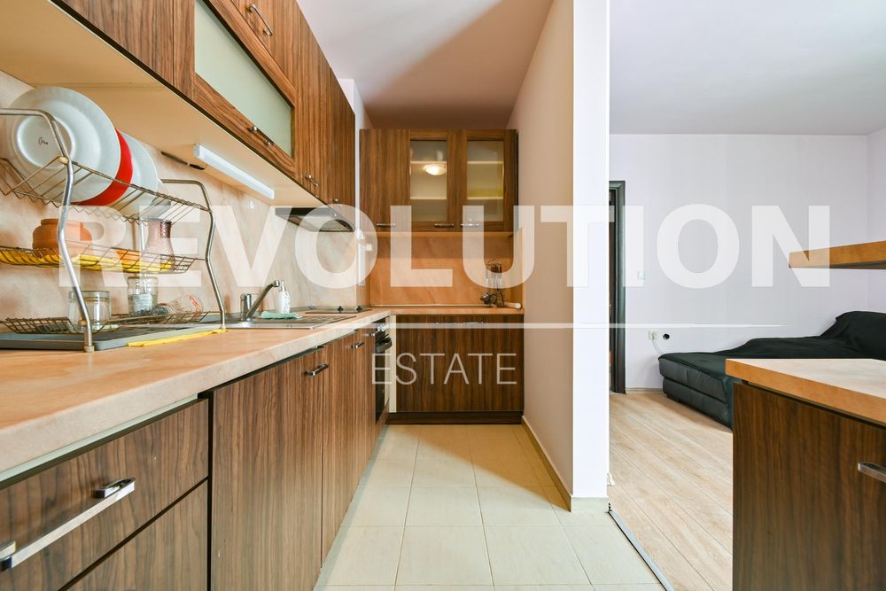 Дава се под наем Тристаен апартамент в София, Красно село - 105 кв.м за 750 € - Снимка #2