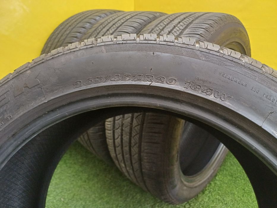 Шины 265/45 R20 Maxtrek комплект.